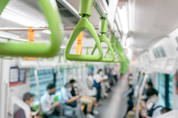 鉄道車両内防犯カメラソリューション